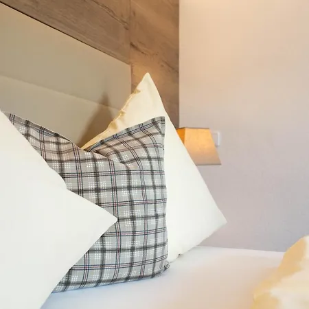 Guest house Midland *
