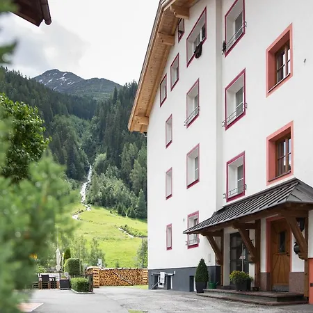 Midland Guest house