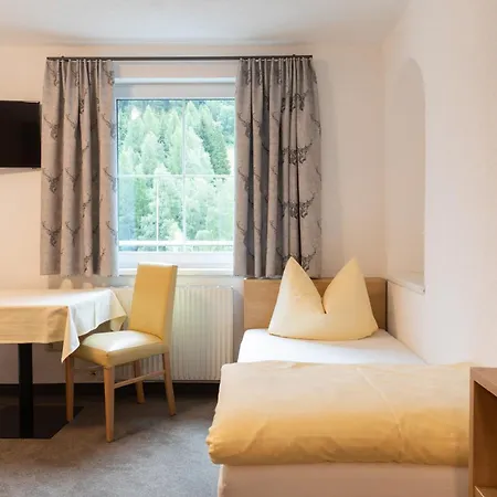 Midland 招待所 圣安东阿尔贝格