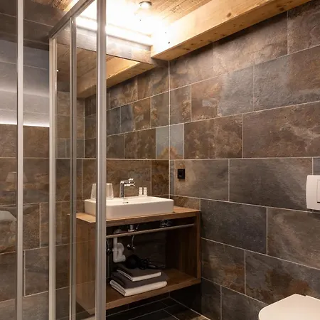 招待所 Midland 圣安东阿尔贝格